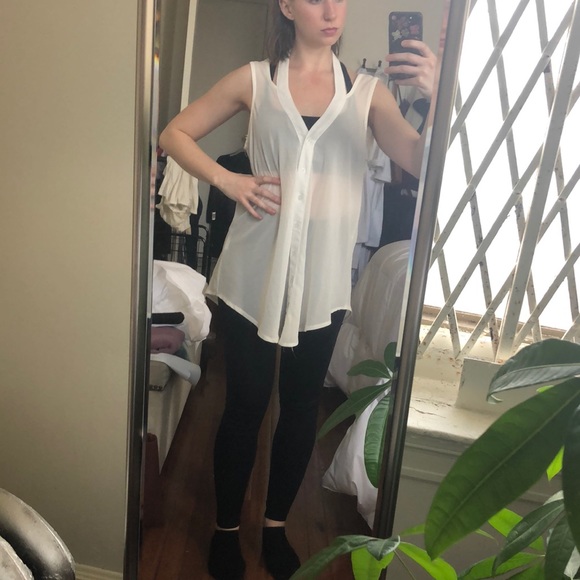 White shoulder cutout button-down blouse - Picture 2 of 7